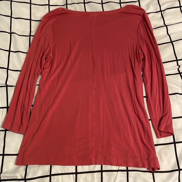 Women’s long sleeve tee size small - Picture 2 of 3